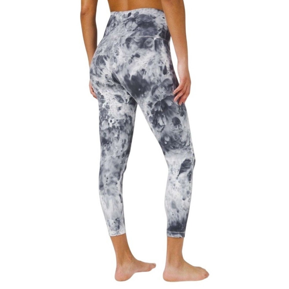 Lululemon‎ Wunder Under High-Rise Leggings Tight 25" Size 8 Marble Dye Luxetreme